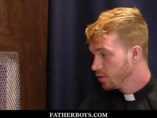 Ýaş goluboý catholic bloke ryland kingsley fucked by gyzyl saçly priest dacotah red during confession