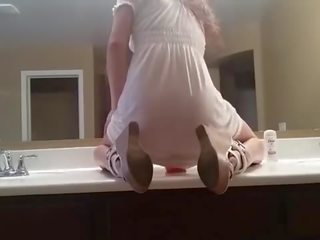 Fin rumpe babe ridning dildo - leve ved faqcams.com